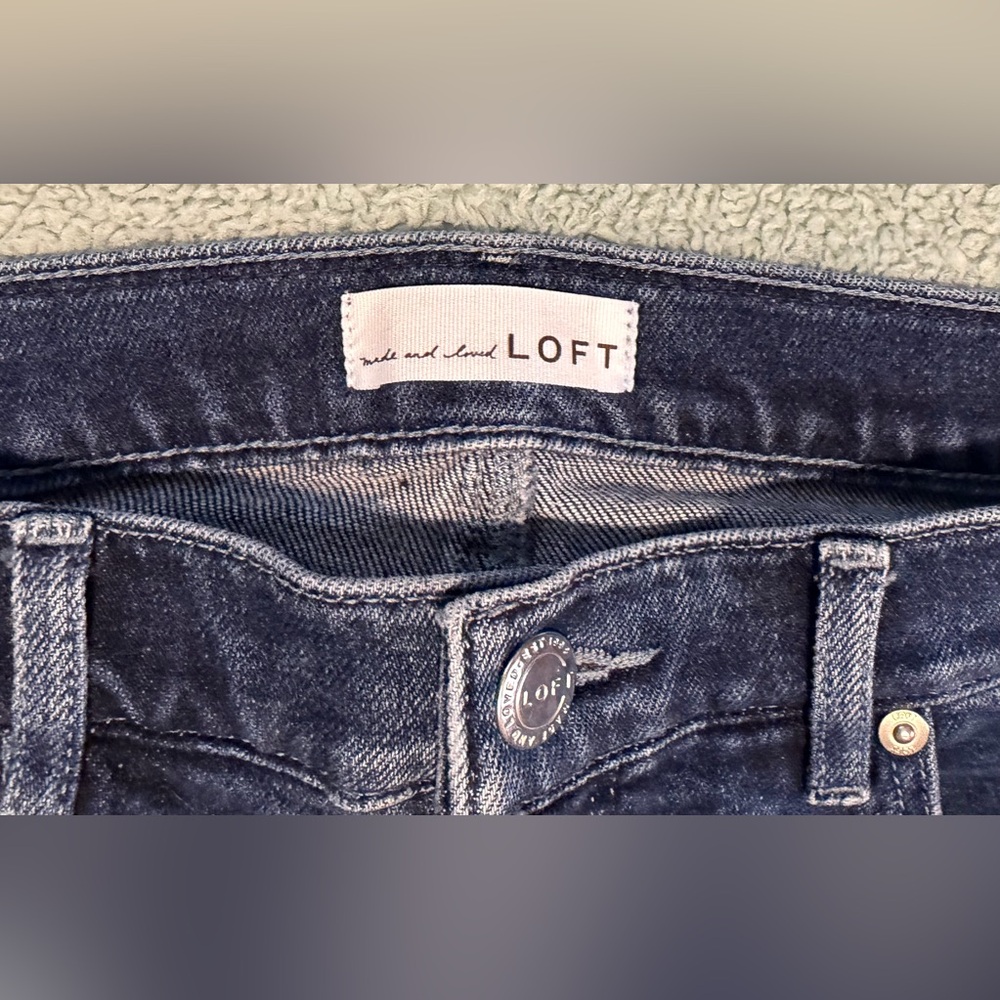 LOFT Dark Blue high waist kick crop, sz 30/10 - Picture 5 of 6
